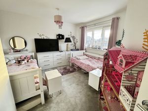 MANNINGS ROAD- click for photo gallery